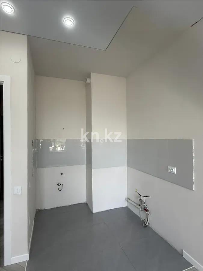 Продажа 3-комнатной квартиры, 70.2 м² в Алматы - фото 3