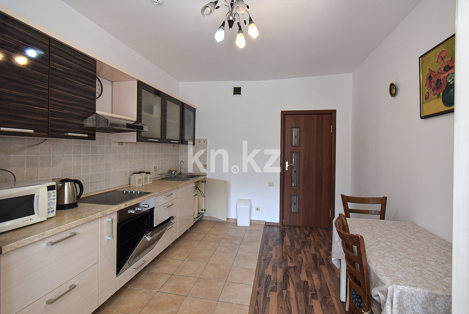 Продажа 2-комнатной квартиры, 81.4 м² в Алматы - фото 10
