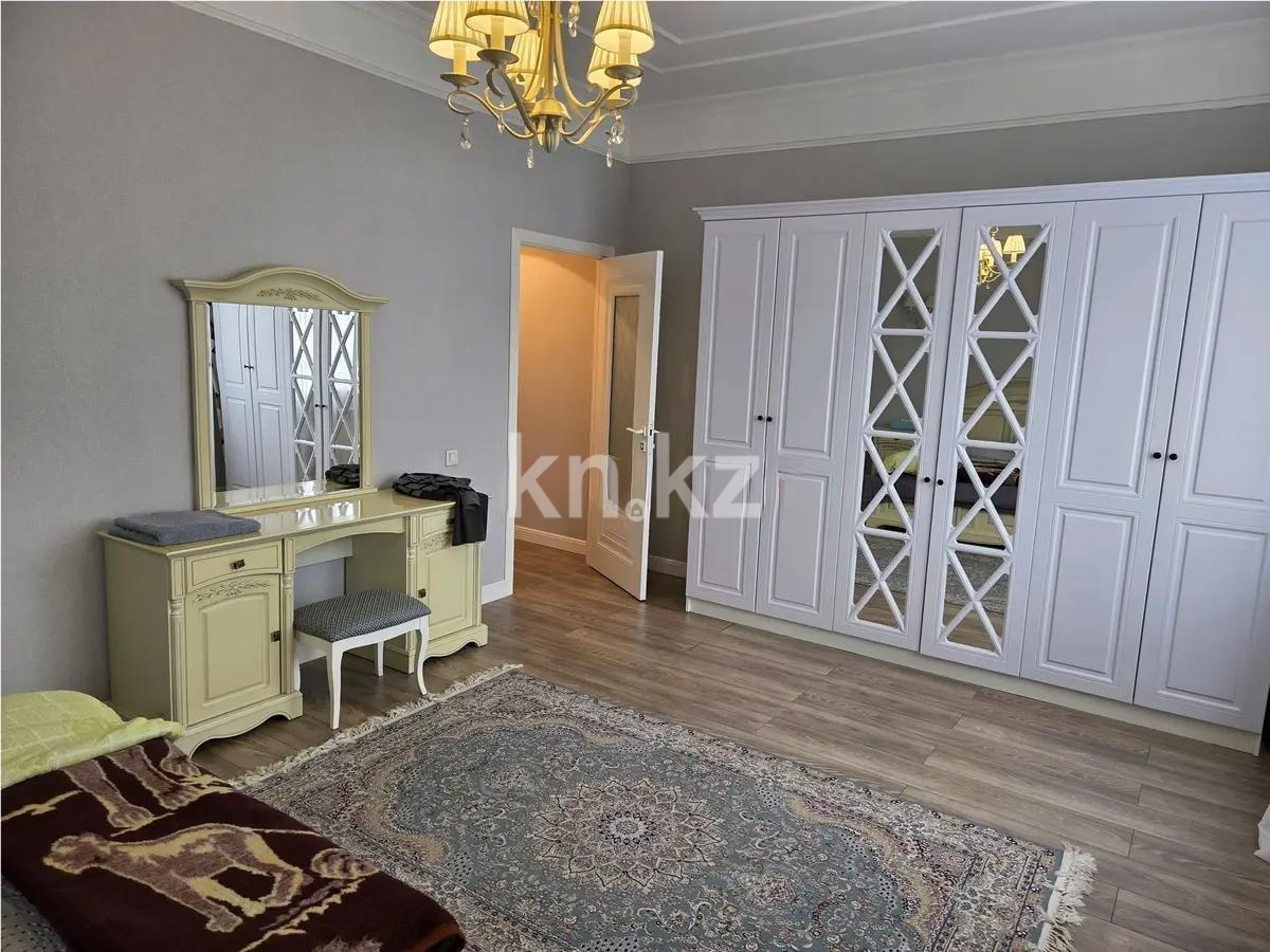 Продажа 2-комнатной квартиры, 80 м² в Алматы