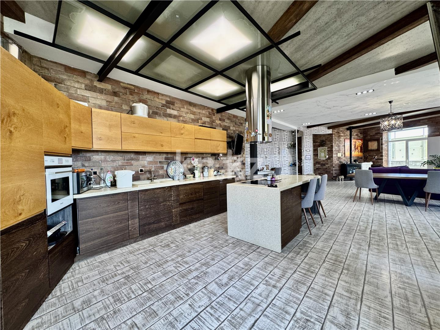 Продажа 3-комнатной квартиры, 160 м², ул. Аманжолова, дом  41 в Караганде - фото 12