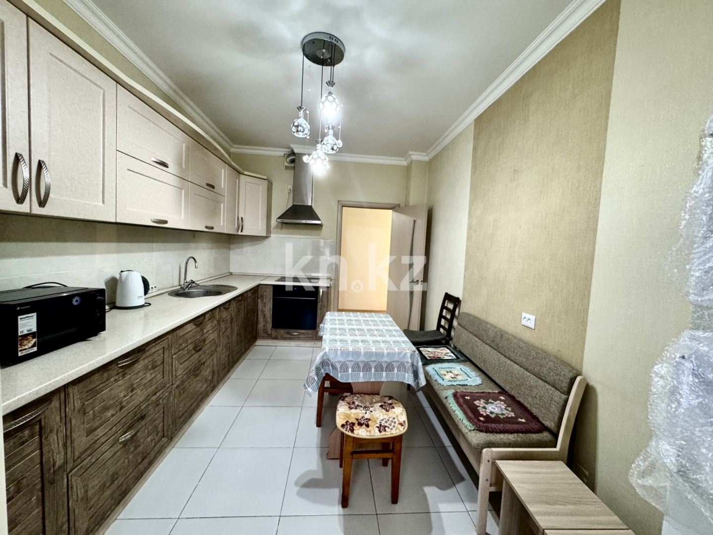 Продажа 2-комнатной квартиры, 77.3 м², пр. Республики, дом  40 в Караганде - фото 6