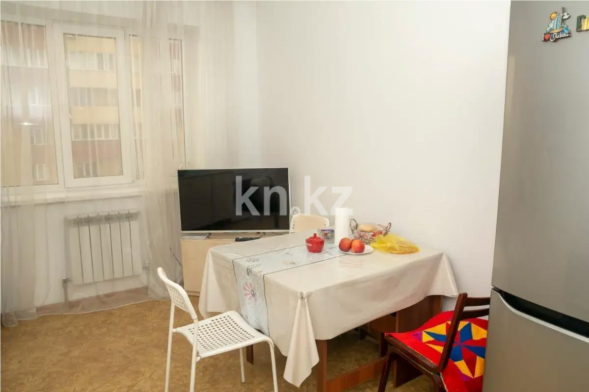 Продажа 2-комнатной квартиры, 65 м², ул. Жандосова, дом  144/1 в Алматы - фото 4