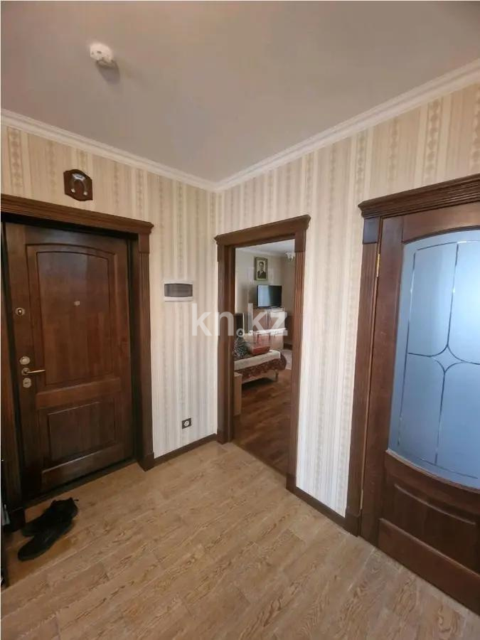 Продажа 4-комнатной квартиры, 200 м², ул. Омарова, дом  10 в Астане - фото 9