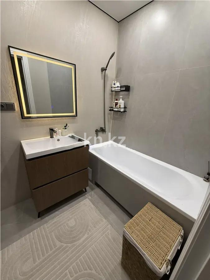 Продажа 4-комнатной квартиры, 93 м², ул. Момышулы, дом  5/4 в Алматы - фото 4