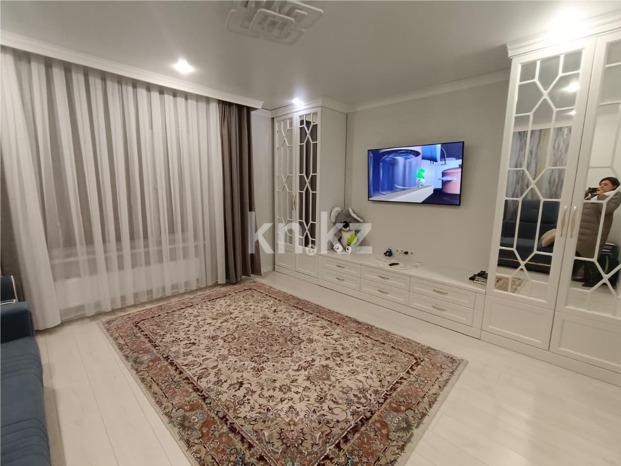 Продажа 2-комнатной квартиры, 57.2 м², пр. Кабанбай батыра, дом  49 в Астане - фото 2
