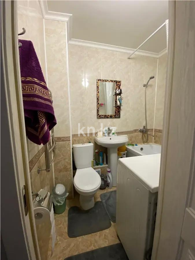 Продажа 3-комнатной квартиры, 66 м², ул. Радостовца, дом  33 в Алматы - фото 4