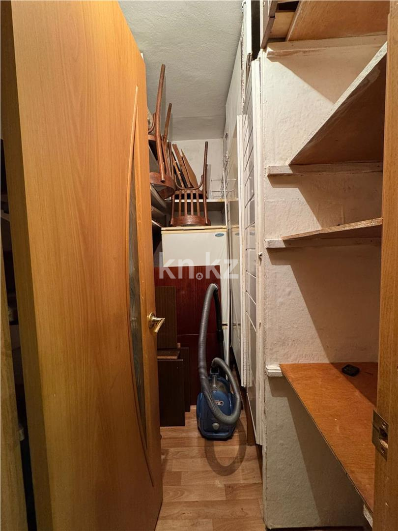 Продажа 2-комнатной квартиры, 45 м², ул. Пичугина в Караганде - фото 8