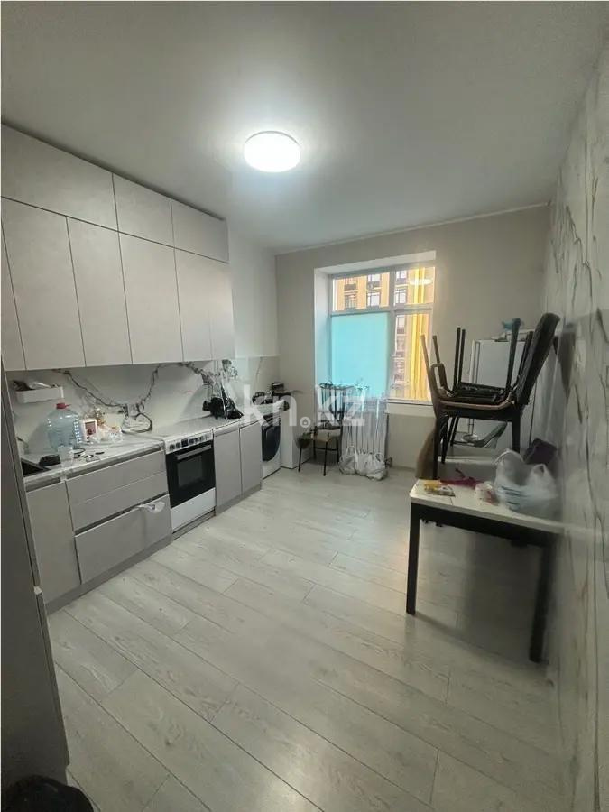 Продажа 2-комнатной квартиры, 70 м², пр. Строителей, дом  28/3 блок Б в Караганде - фото 4