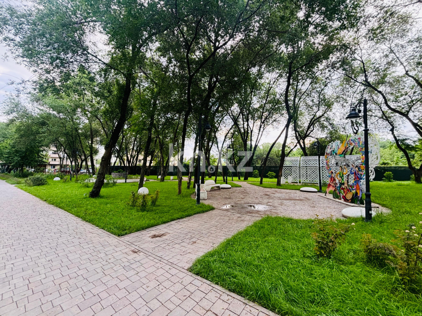 Продажа 2-комнатной квартиры, 61.5 м² в Алматы - фото 24