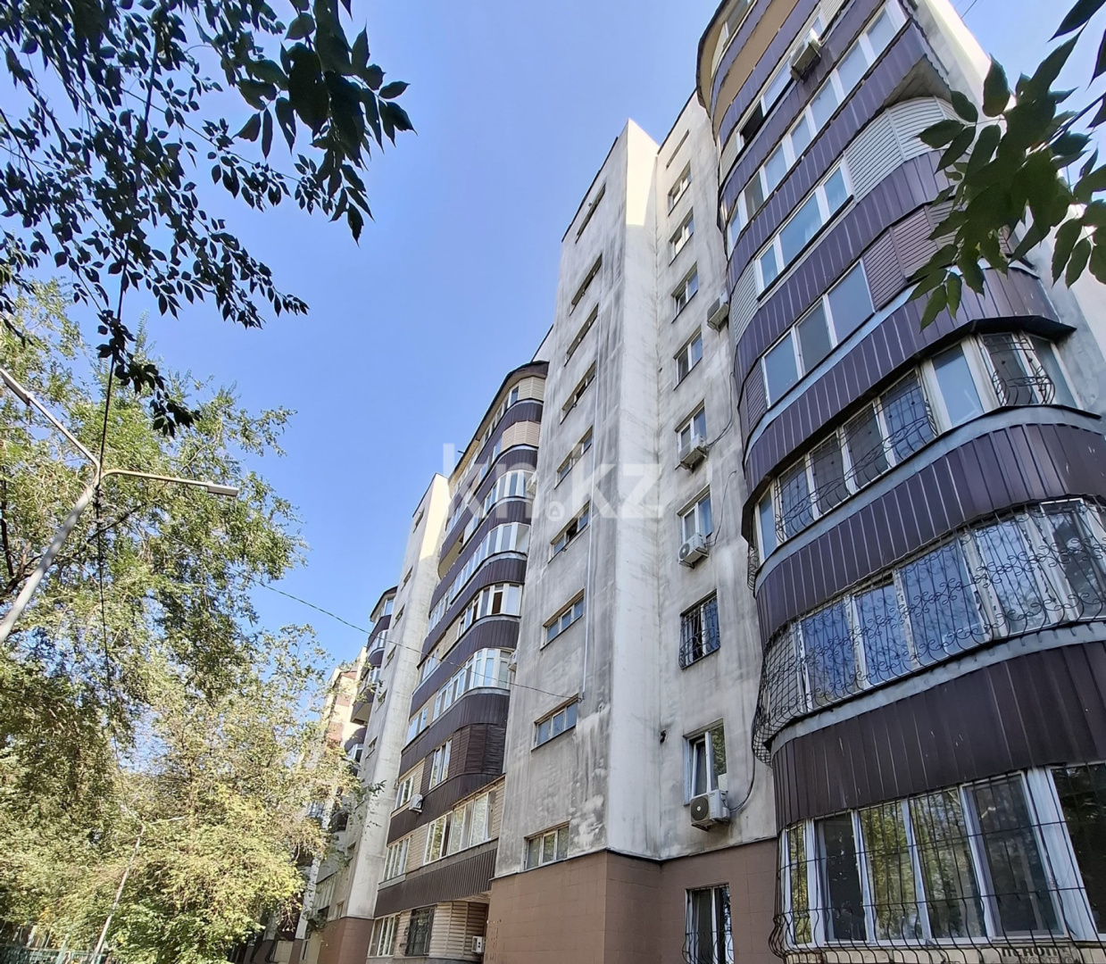 Продажа 5-комнатной квартиры, 160 м², мкр. Аксай-1а в Алматы - фото 25