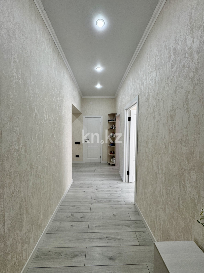 Продажа 2-комнатной квартиры, 65 м², ул. Муканова, дом  51/8 в Караганде - фото 20