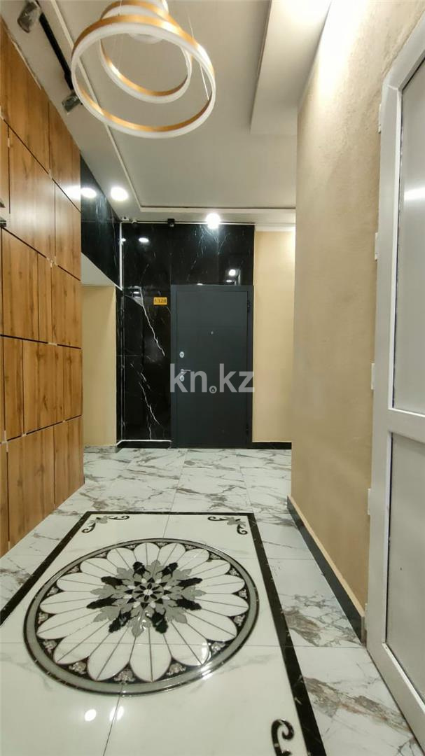 Продажа 2-комнатной квартиры, 60 м², ул. Муканова в Караганде - фото 20