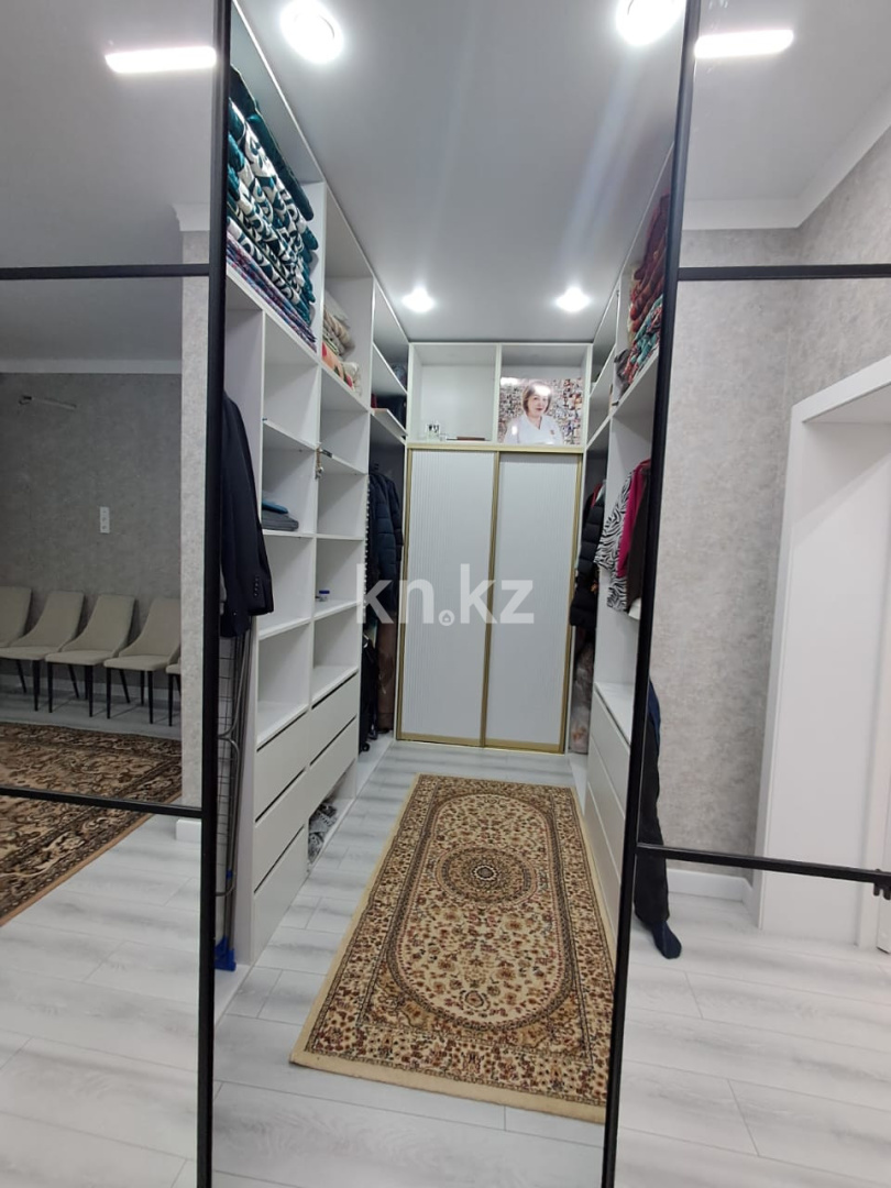 Продажа 4-комнатной квартиры, 141 м², ул. Райымбек батыра, дом  54/1 в Астане - фото 14