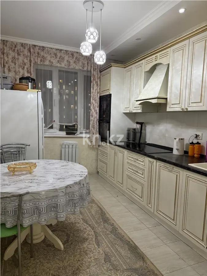 Продажа 3-комнатной квартиры, 90 м², ул. Утеген батыра, дом  17б в Алматы - фото 4