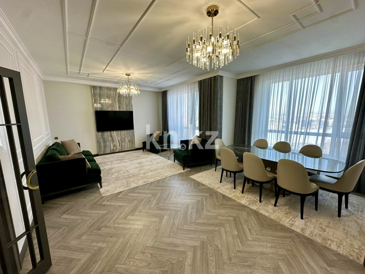 Продажа 4-комнатной квартиры, 170 м² в Астане