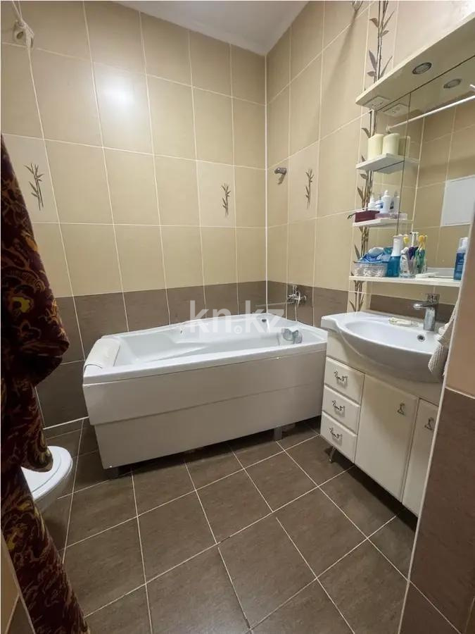 Продажа 4-комнатной квартиры, 138 м², пр. Кабанбай батыра, дом  7/2 в Астане - фото 4