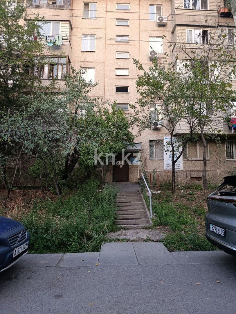 Продажа 3-комнатной квартиры, 65 м², ул. Айманова в Алматы - фото 32