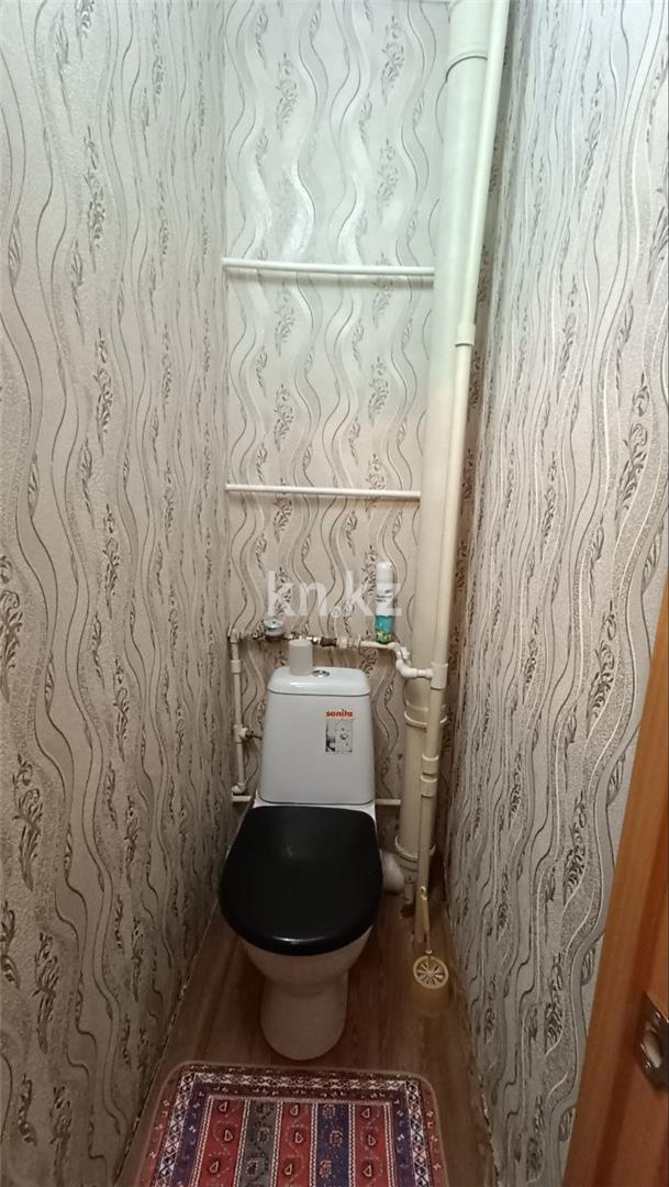 Продажа 1-комнатной квартиры, 33 м², 15 мкр., дом  30 в Караганде - фото 8