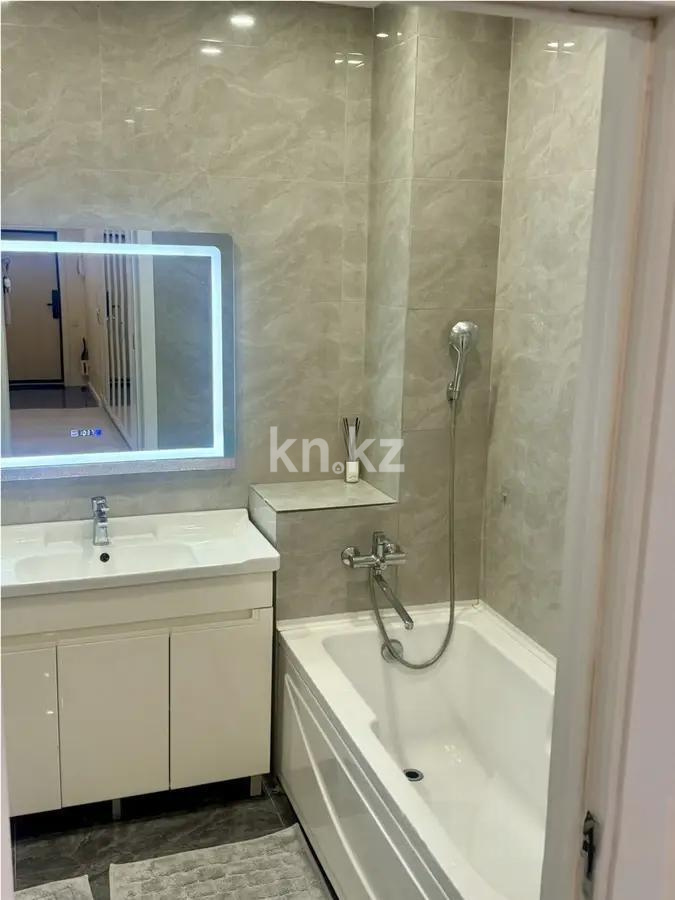 Продажа 2-комнатной квартиры, 85.7 м² в Алматы - фото 4