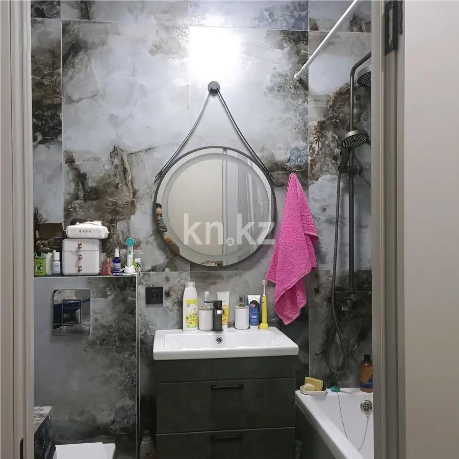 Продажа 1-комнатной квартиры, 30 м², пр. Аль-Фараби, дом  76 в Астане - фото 2