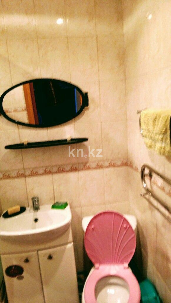 Аренда 1-комнатной квартиры посуточно, 36 м², ул. Курмангазы, дом  163 в Уральске - фото 4