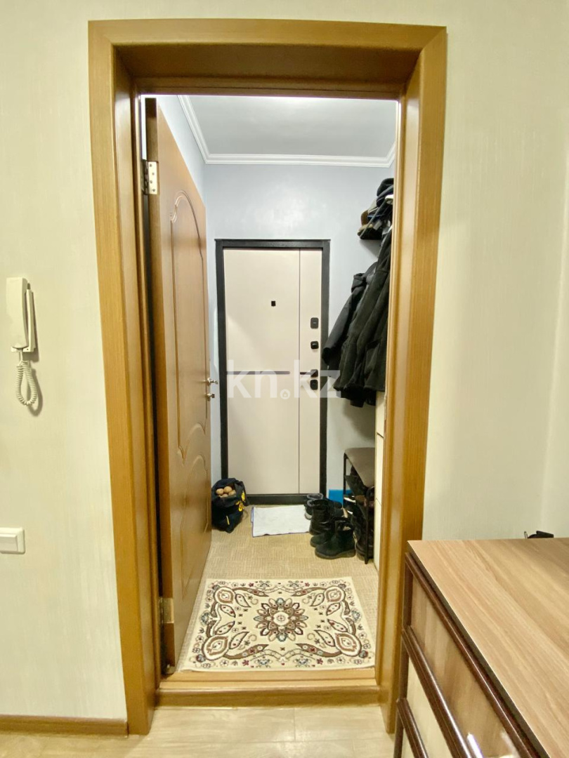 Продажа 3-комнатной квартиры, 65 м², мкр. Голубые Пруды, дом  15 в Караганде - фото 18