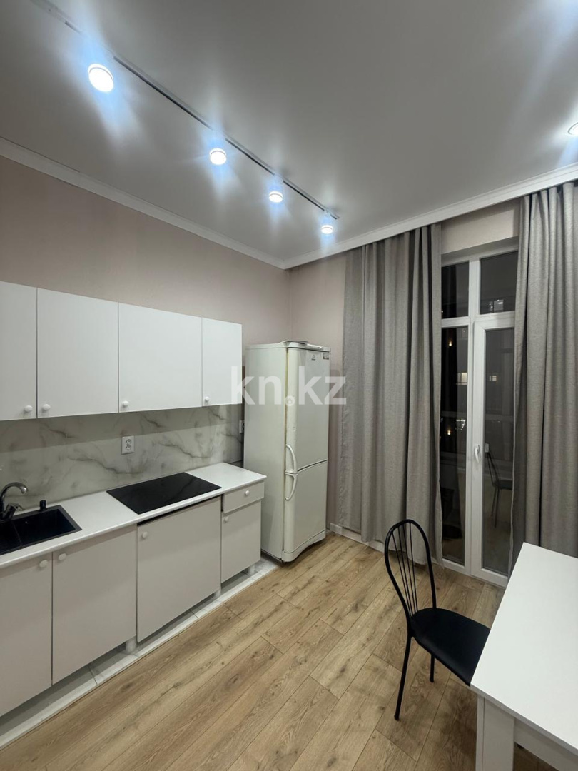 Аренда 1-комнатной квартиры, 39 м² в Астане