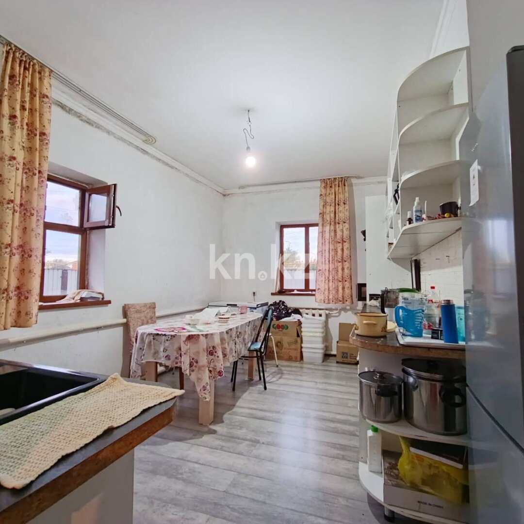 Аренда 4-комнатного дома, 140 м² в Астане - фото 2