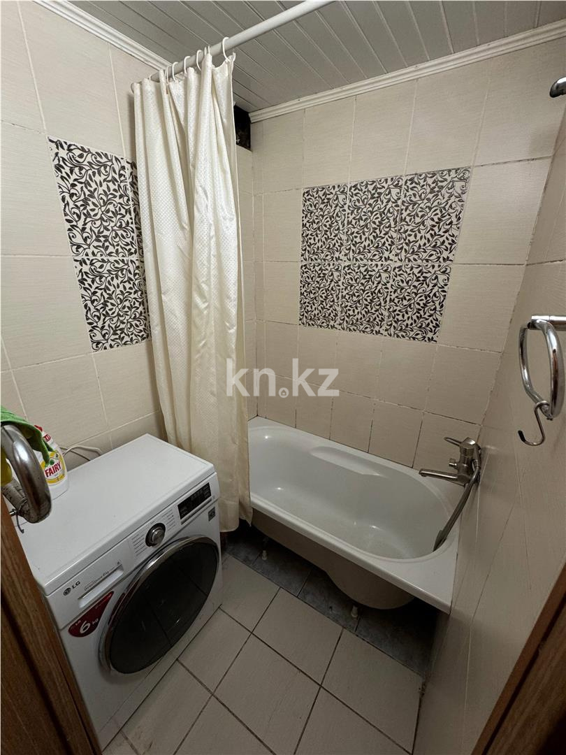 Продажа 2-комнатной квартиры, 45 м², мкр-н 23 в Караганде - фото 12