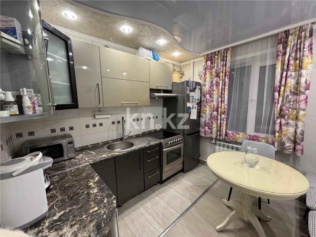 Продажа 3-комнатной квартиры, 64 м², мкр. Степной-2, дом  3 в Караганде - фото 15