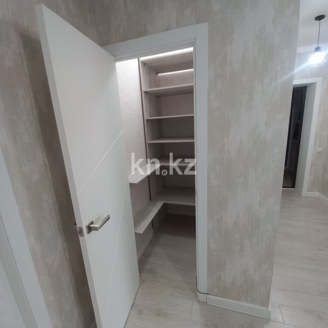 Продажа 2-комнатной квартиры, 69.5 м² в Уральске - фото 5