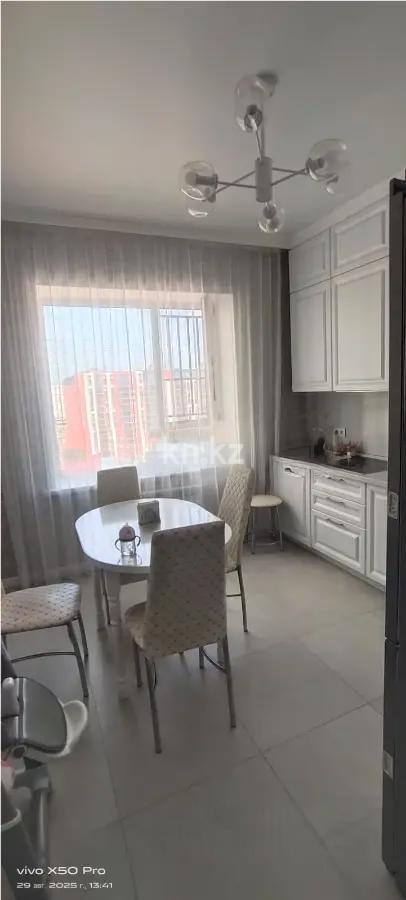 Продажа 3-комнатной квартиры, 90 м², ул. Нажимеденова, дом  13 в Астане - фото 4
