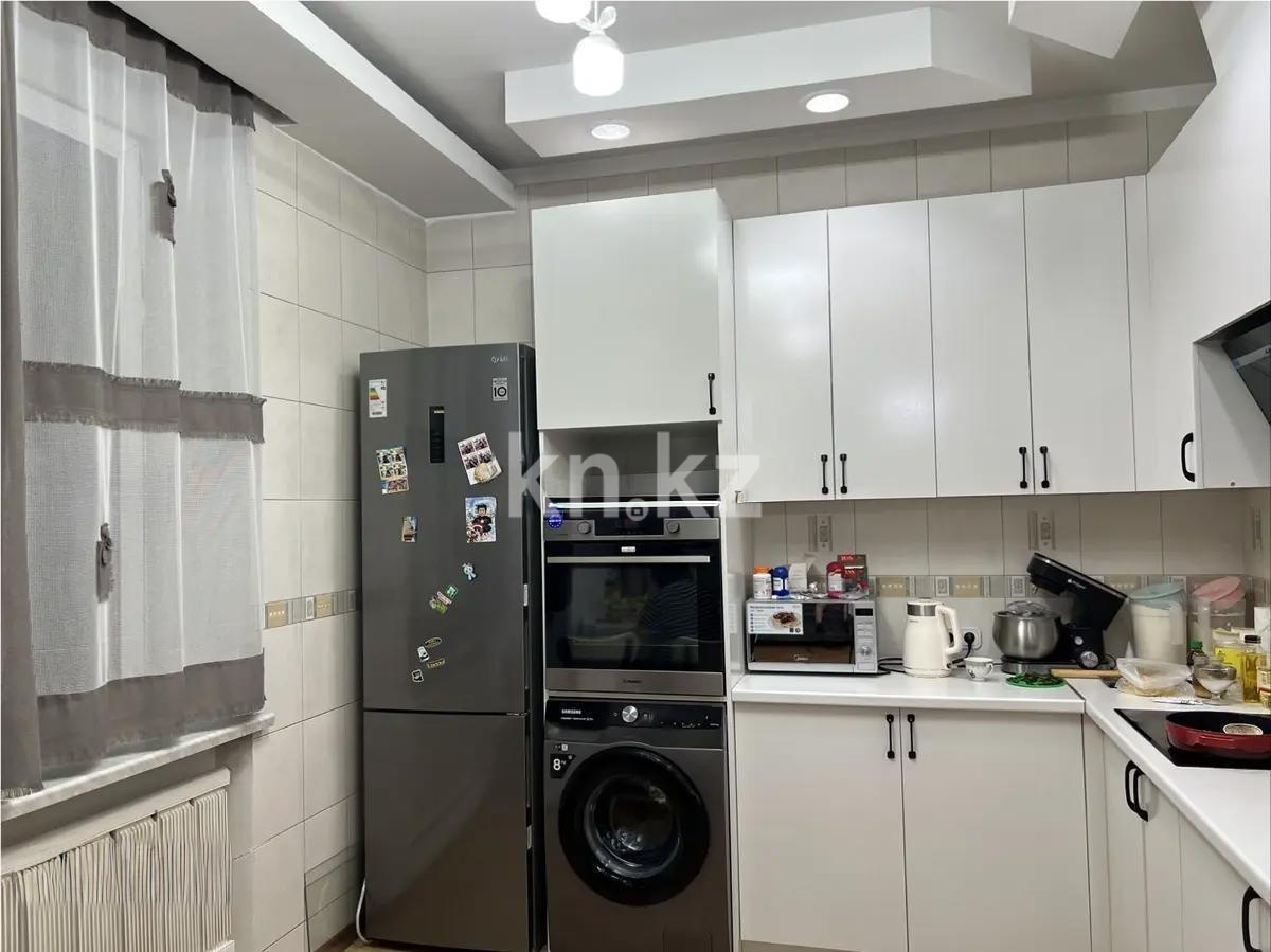 Продажа 2-комнатной квартиры, 73 м², пр. Назарбаева, дом  117 в Алматы - фото 3