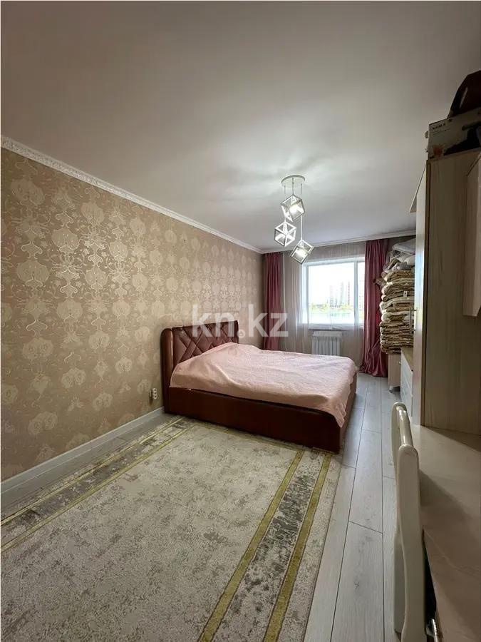 Продажа 3-комнатной квартиры, 100 м², пр. Кошкарбаева, дом  80/1 в Астане - фото 3