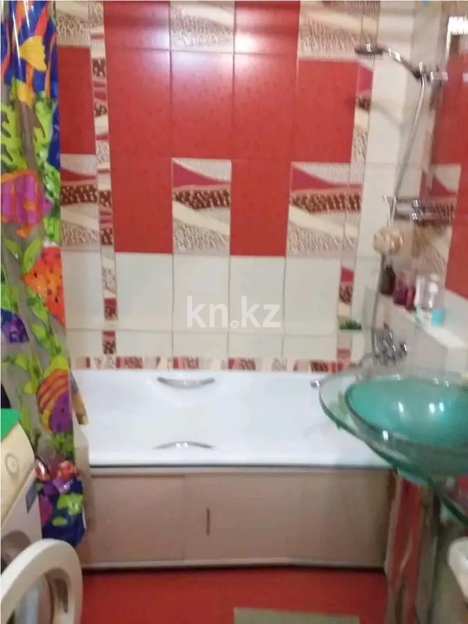 Продажа 2-комнатной квартиры, 51 м², мкр. Самал-1, дом  13 в Алматы - фото 3