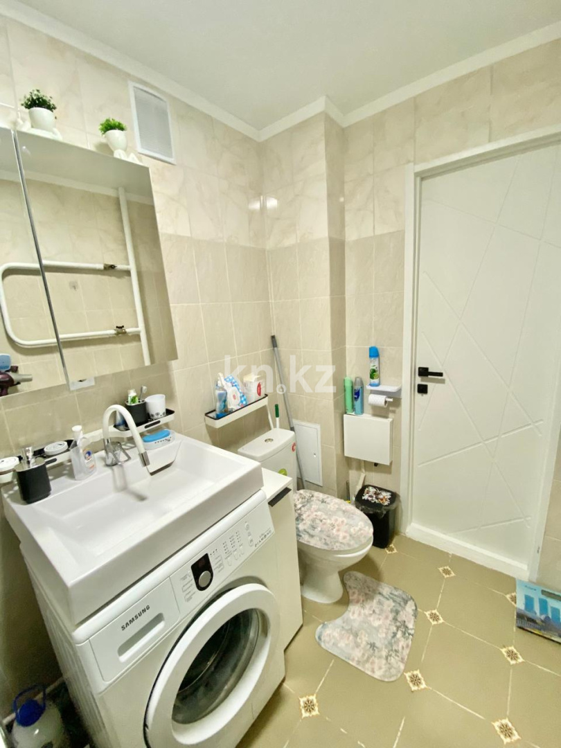 Продажа 1-комнатной квартиры, 42 м², ул. Ашимова, дом  26 в Караганде - фото 14