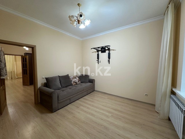 Аренда 4-комнатной квартиры, 150 м², ул. Достык, дом  1 в Астане - фото 2