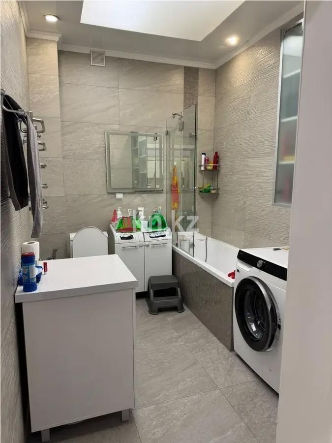 Продажа 3-комнатной квартиры, 64.8 м² в Алматы - фото 4