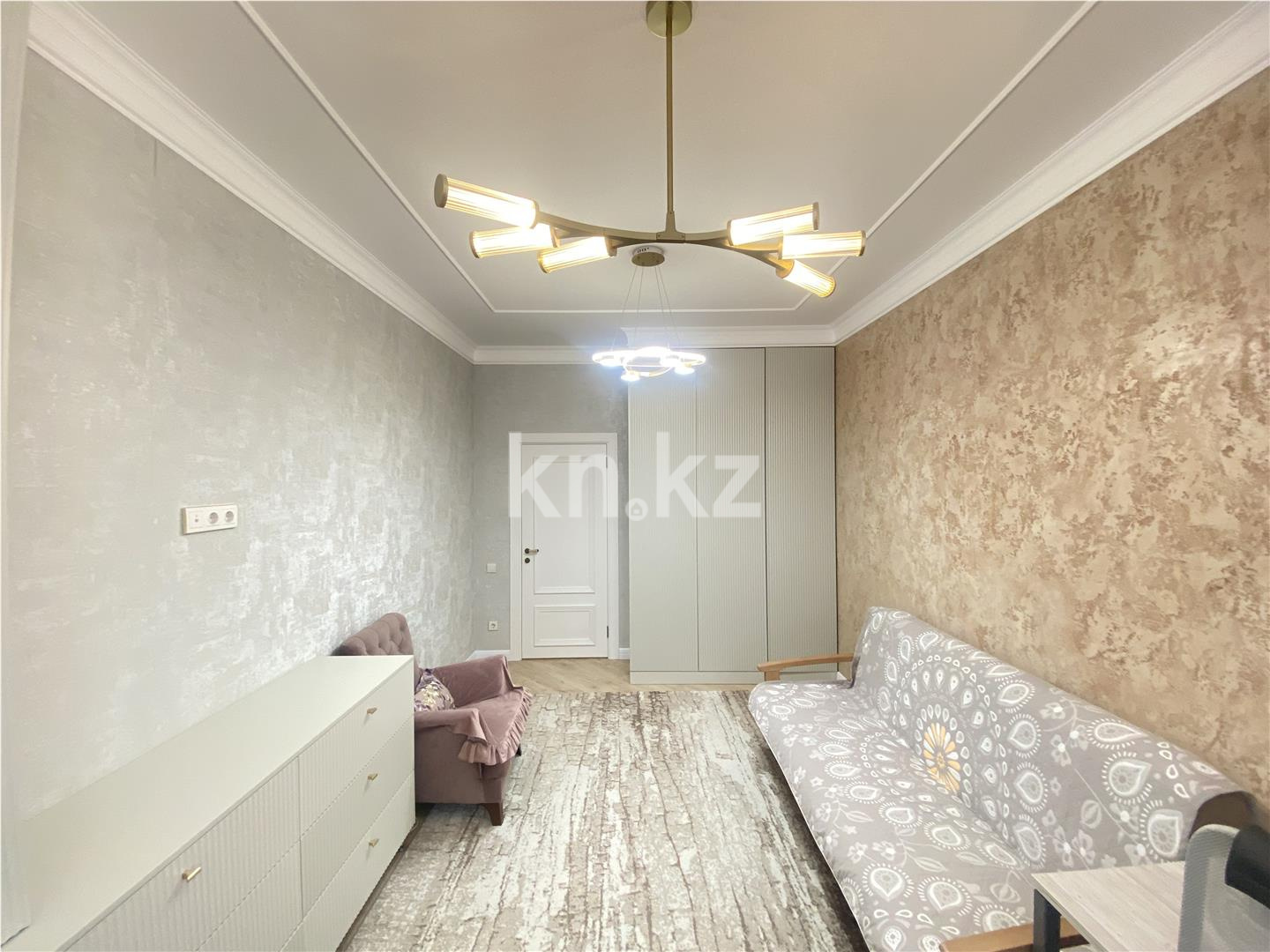 Продажа 4-комнатной квартиры, 127 м², ул. Мухамедханова в Астане - фото 7