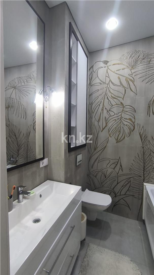 Продажа 2-комнатной квартиры, 55 м², пр. Шахтеров в Караганде - фото 10