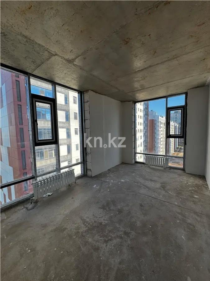 Продажа 4-комнатной квартиры, 104 м², пр. Мангилик Ел, дом  62 в Астане