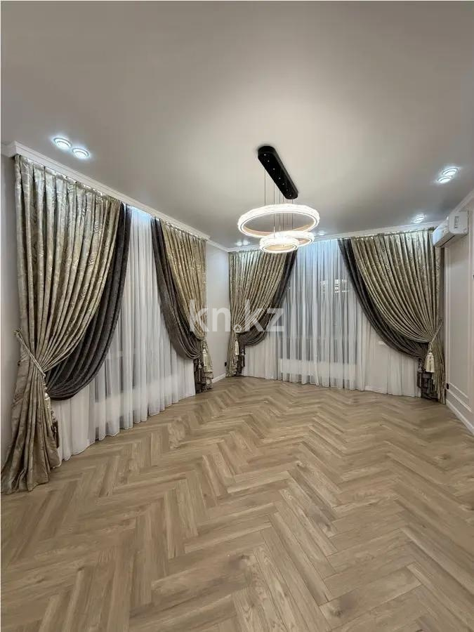 Продажа 4-комнатной квартиры, 130.7 м² в Алматы