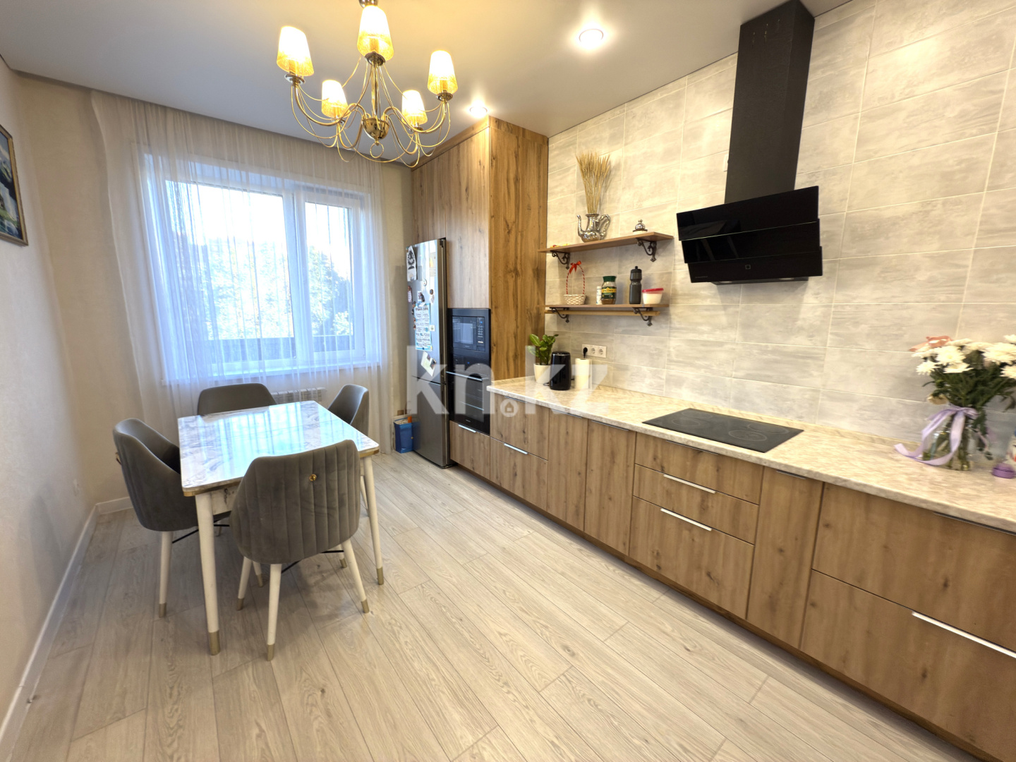 Продажа 3-комнатной квартиры, 87 м², пр. Шахтеров, дом  46/1 в Караганде - фото 2