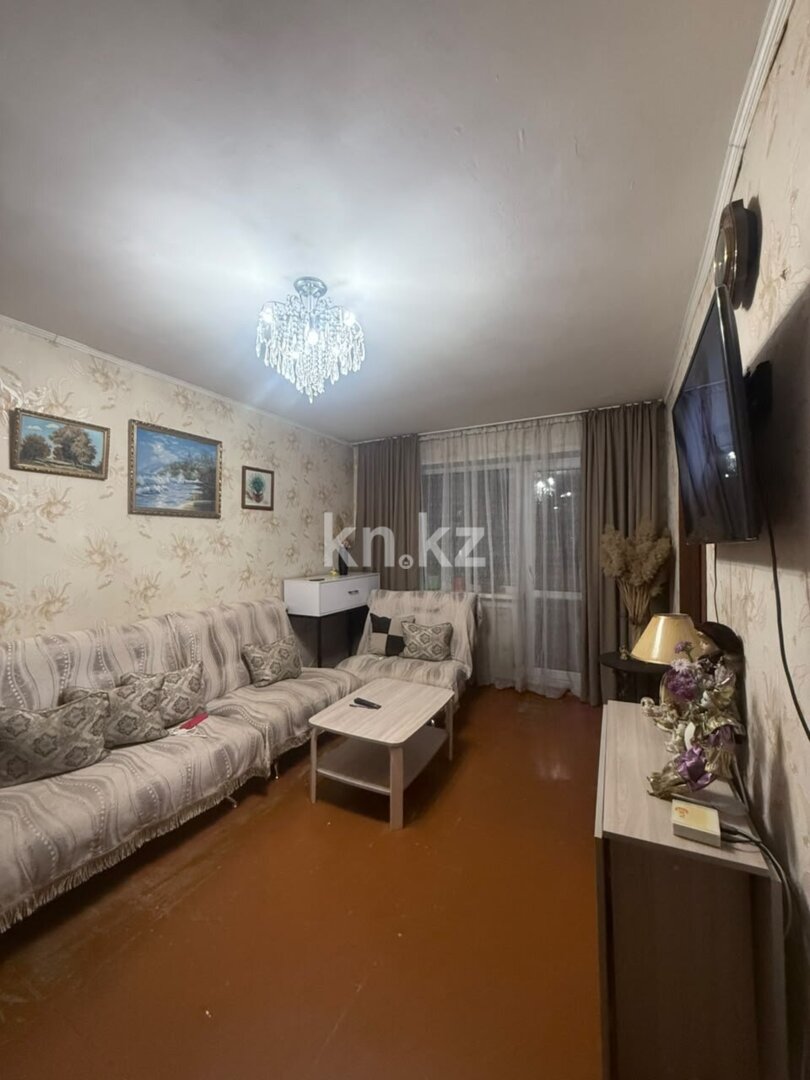 Продажа 4-комнатной квартиры, 61.9 м² в Караганде