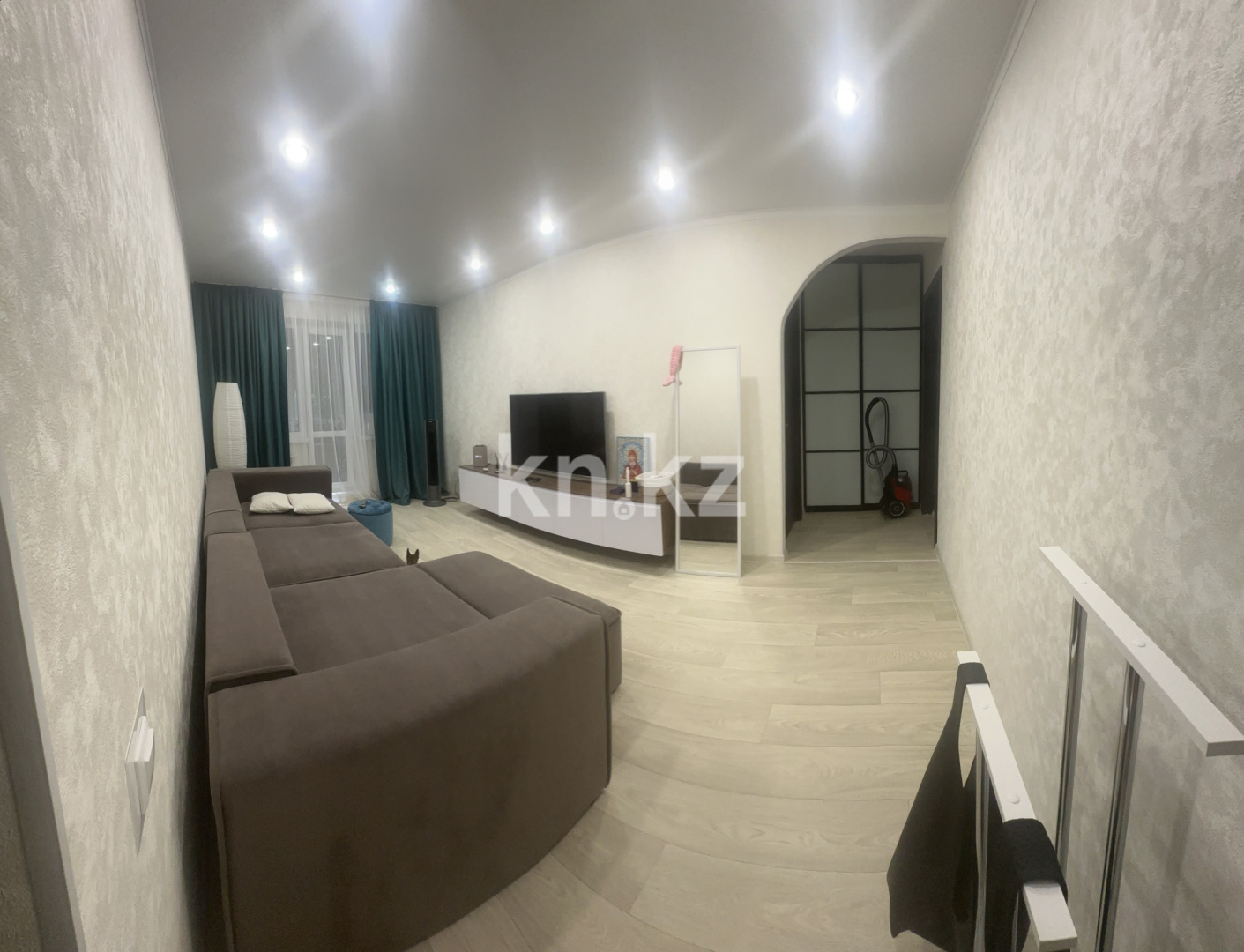 Продажа 3-комнатной квартиры, 58.7 м², ул. Абая, дом  54 в Темиртау - фото 3