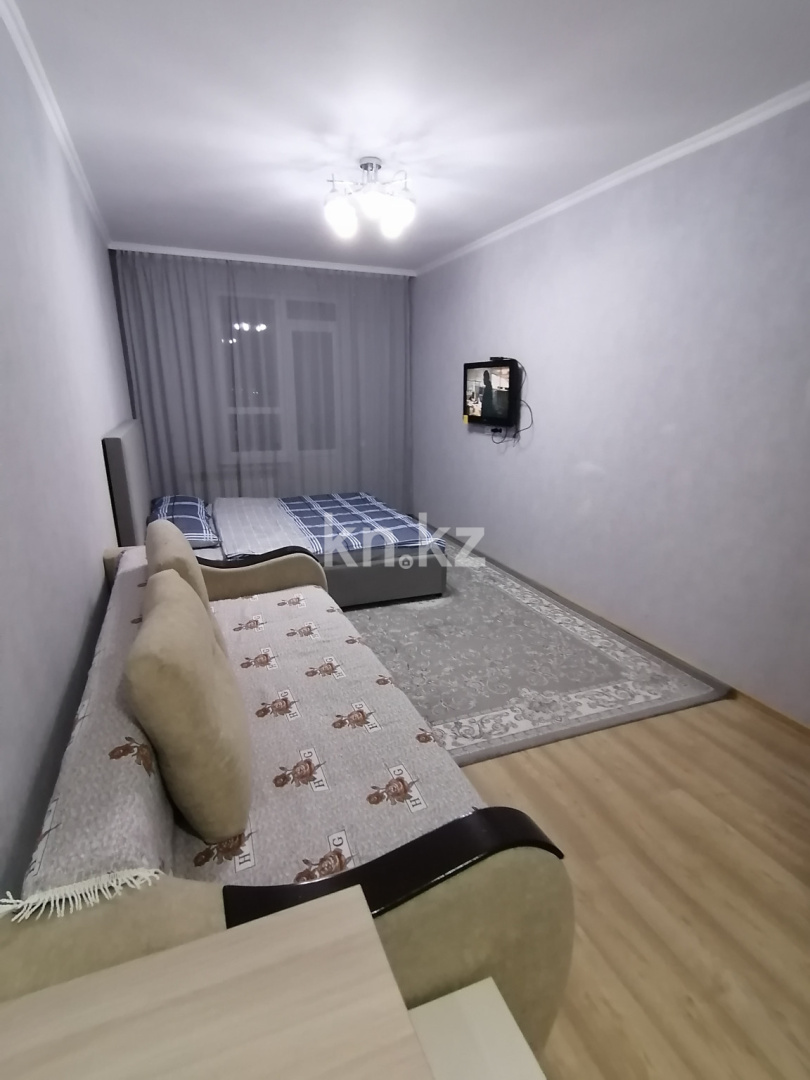 Аренда 1-комнатной квартиры посуточно, 50 м², ул. Шаймерденова, дом  8 - ул. Байтурсынова в Астане - фото 2