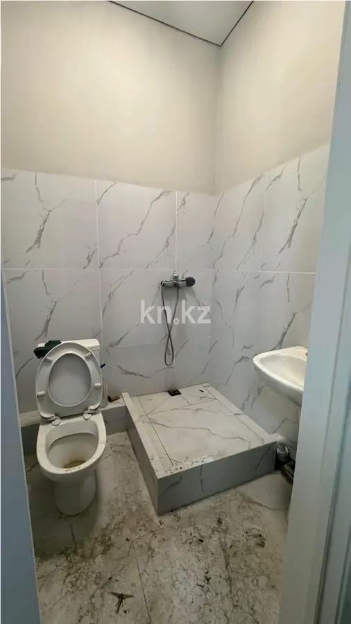 Продажа 3-комнатной квартиры, 40 м², пр. Райымбека, дом  348/1 в Алматы - фото 4