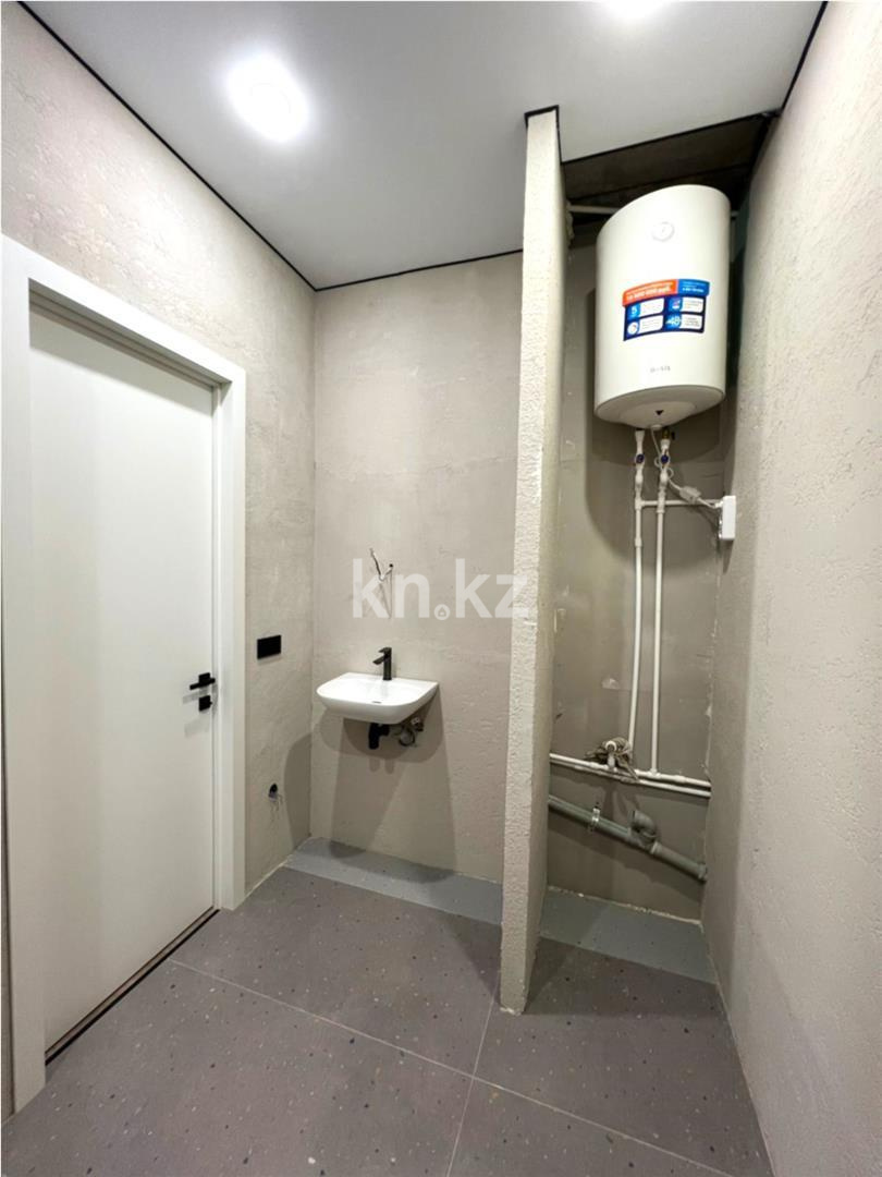 Продажа 2-комнатной квартиры, 64 м², 137 учетный квартал в Караганде - фото 14