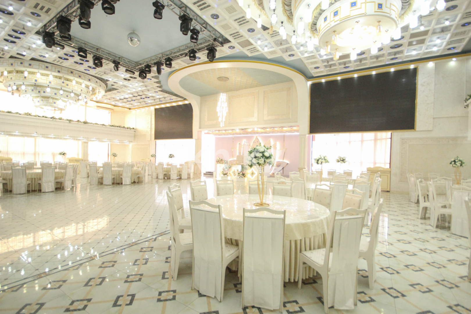 Продажа , 3000 м², пр. Дулати в Алматы - фото 2