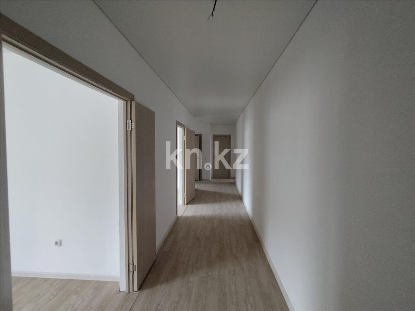 Продажа 3-комнатной квартиры, 101 м², пр. Республики, дом  1/4 в Караганде - фото 9